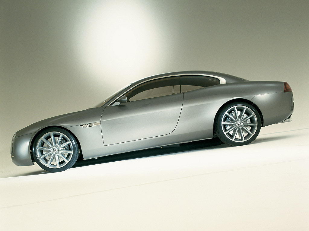 Jaguar R-Coupe Concept 2001 003.jpg